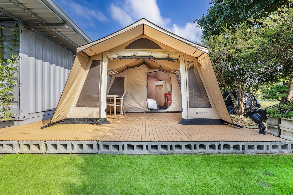 Tent photo 1