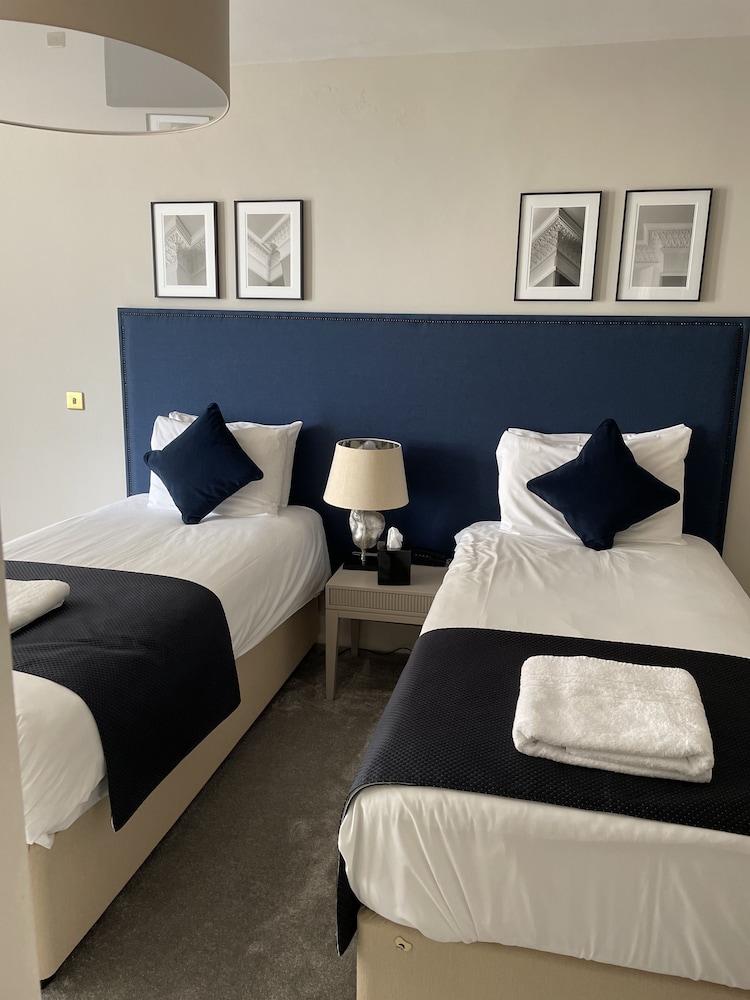 Standard Twin Room photo 2