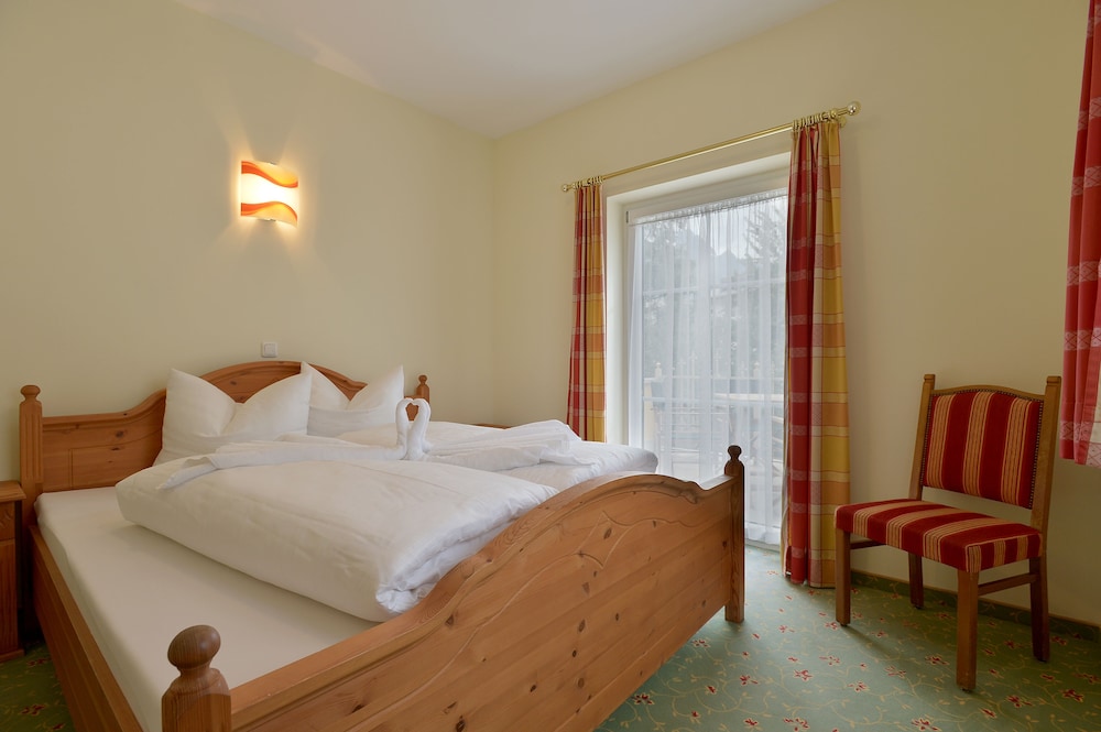 Double Room (with separate living room) photo 2