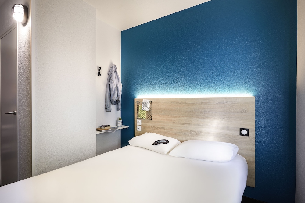 Room, 1 Double Bed, Private Bathroom (Cabrio) photo 3