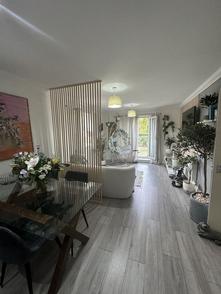 Apartment photo 1