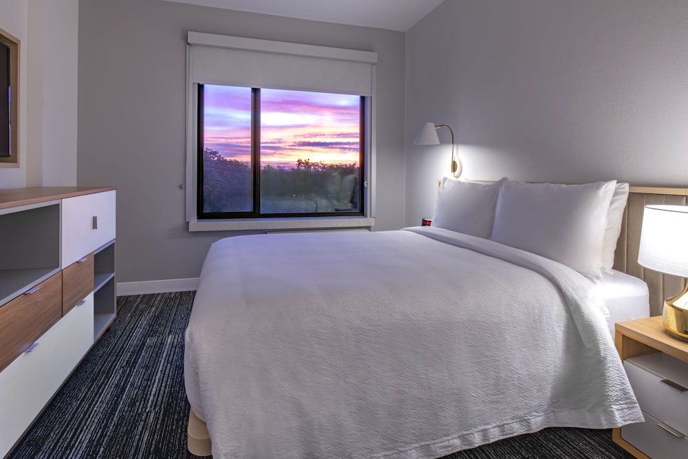 Suite, 1 Bedroom photo 3