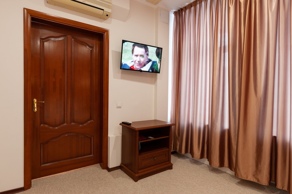 Comfort Double Room, 1 Bedroom, Balcony photo 3