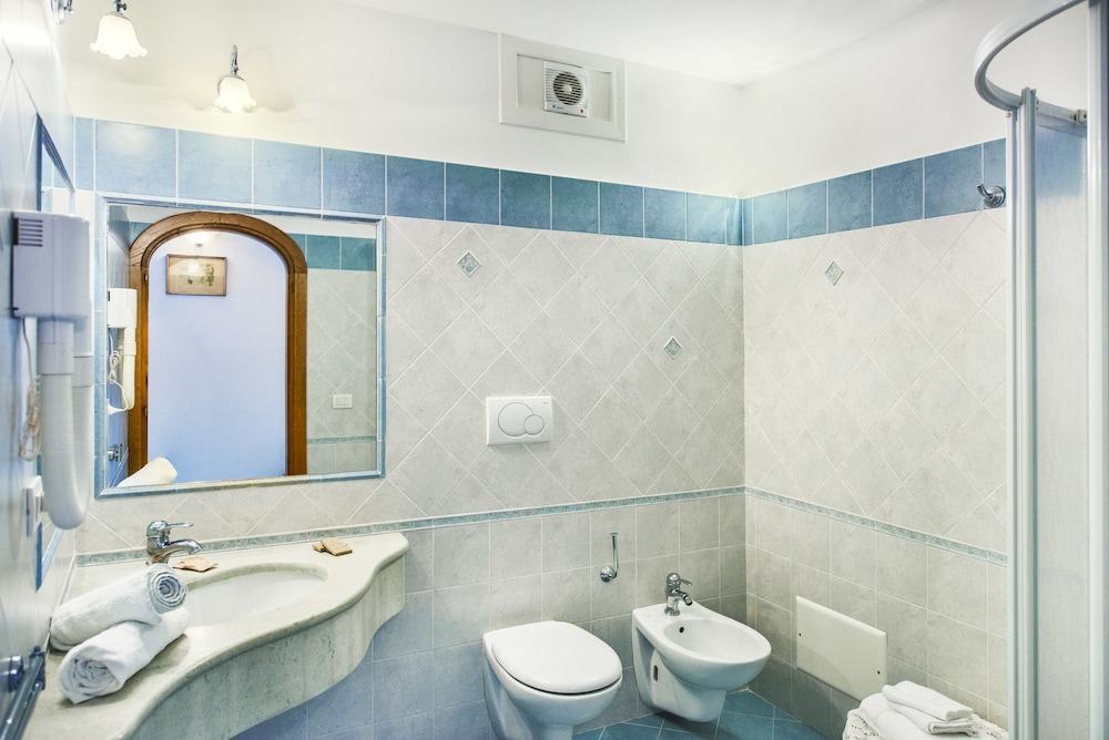 Superior Double Room, Balcony, Sea View photo 3