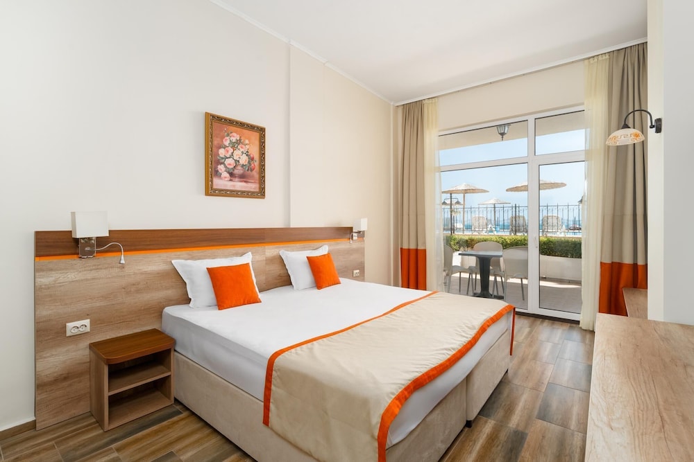 One Bedroom Apartment Sea View photo 1