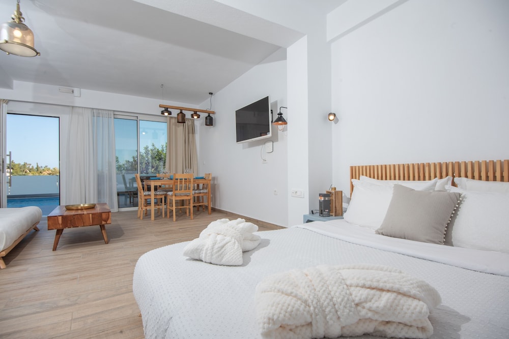 Executive Studio Suite