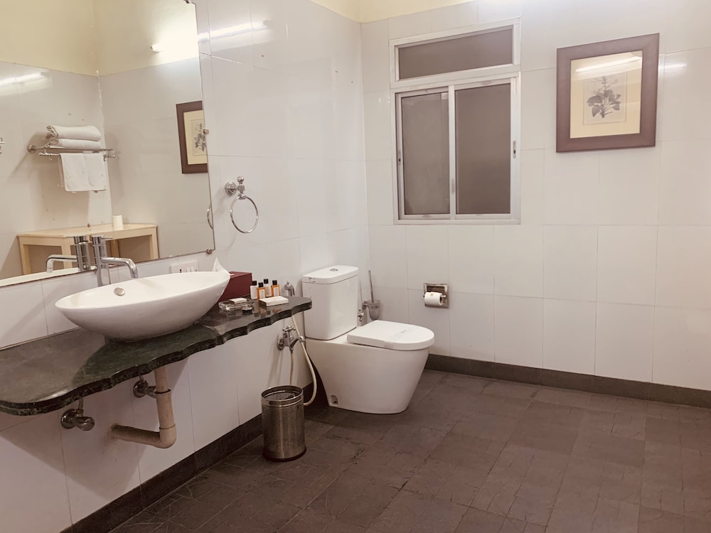 Deluxe Double or Twin Room - Photo 2