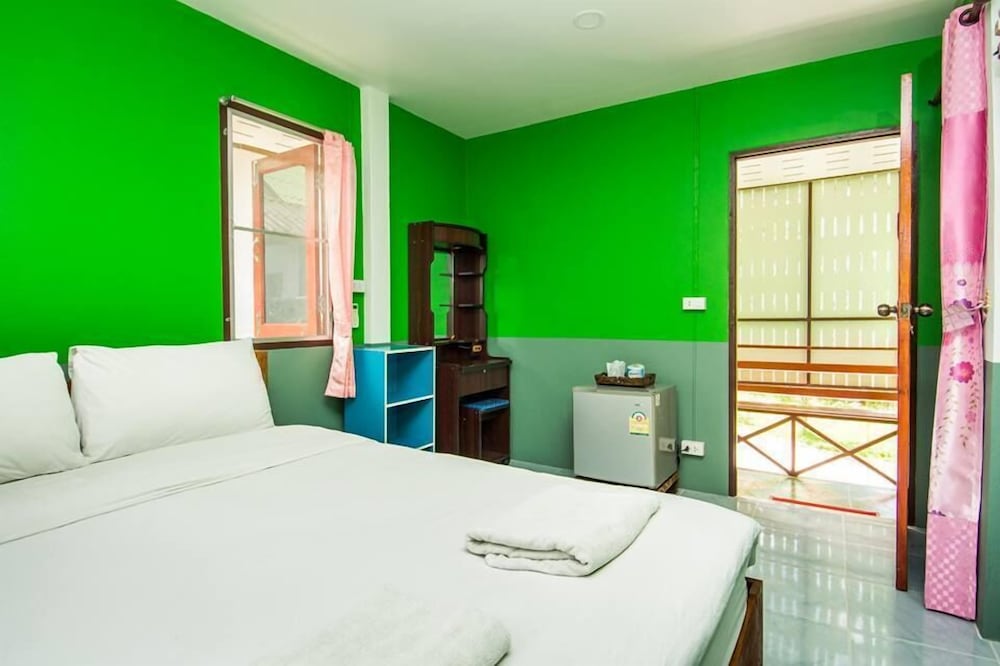 Bungalow Aircon With Balcony photo 3