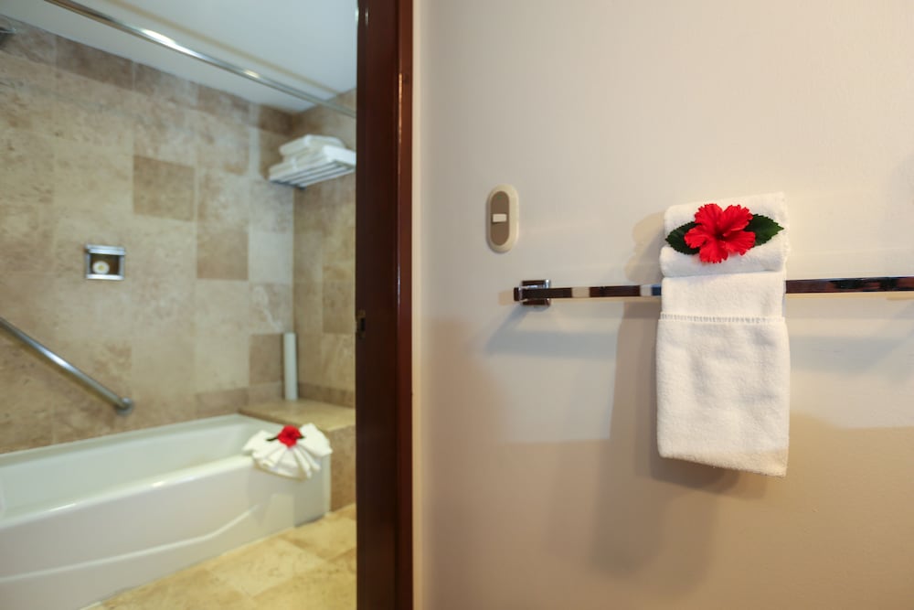 Deluxe Room, Sea View - Photo 2