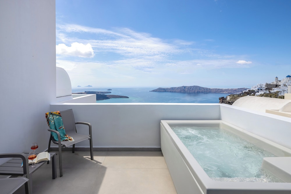 Caldera Panorama - Photo 10