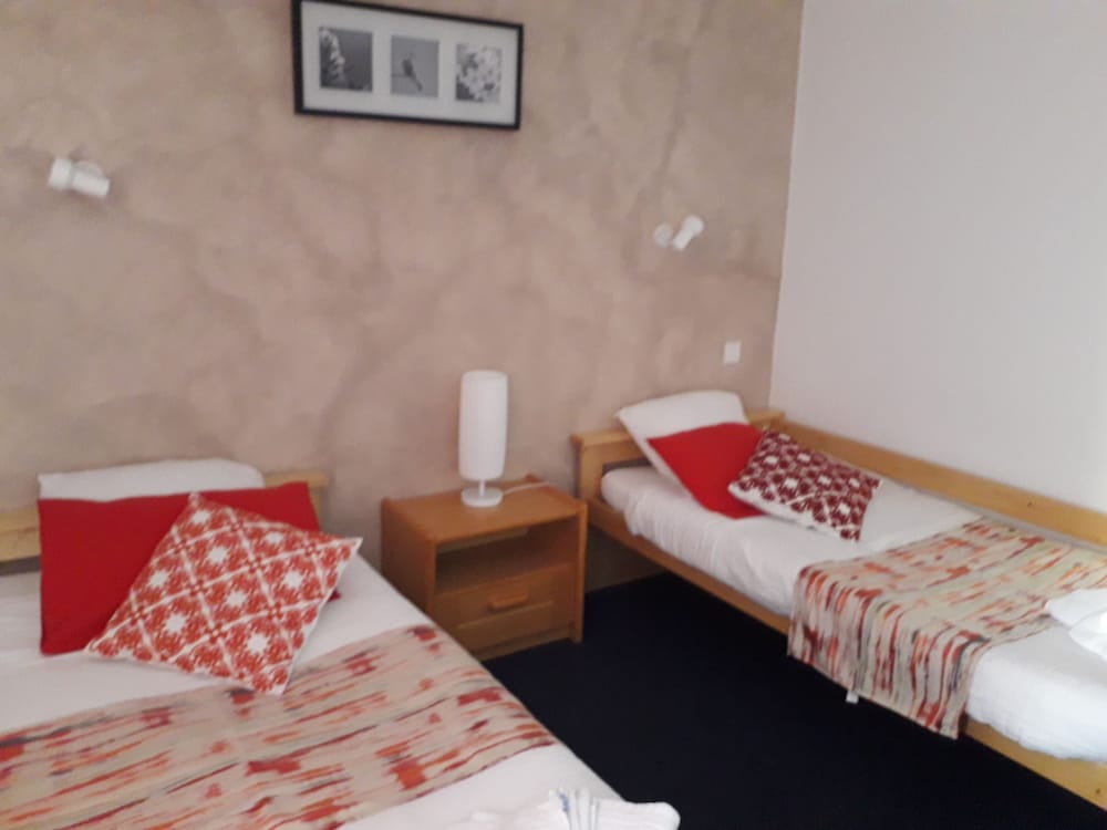 Family Triple Room, Multiple Beds, Non Smoking photo 3