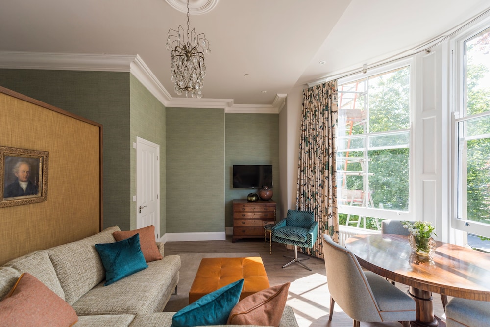 Suite, 1 Bedroom, Garden View photo 3