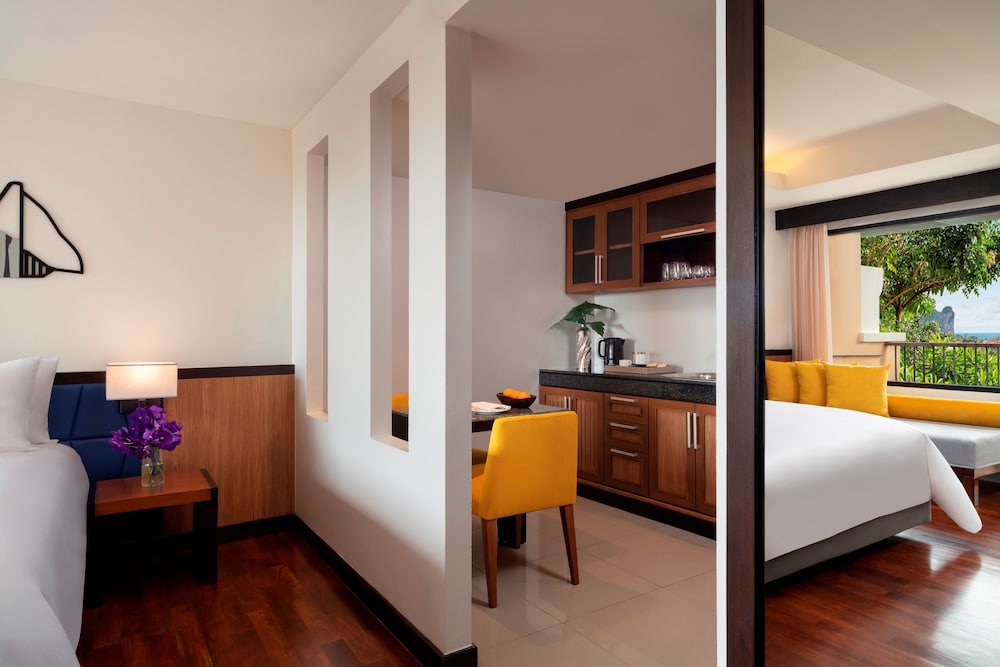 Avani Family Suite - Photo 7
