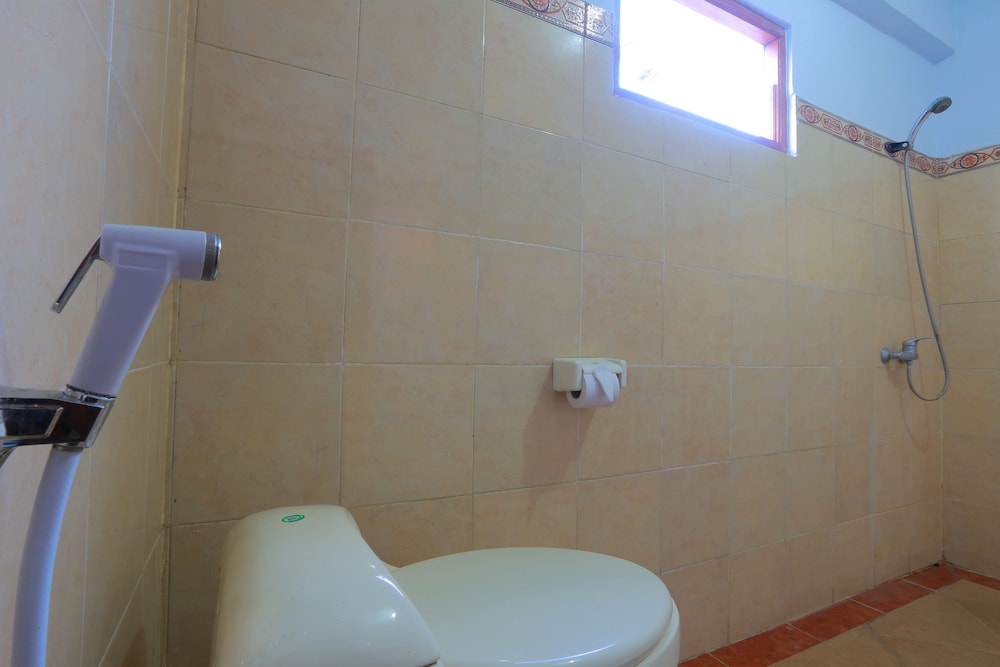 Standard Room - Photo 11