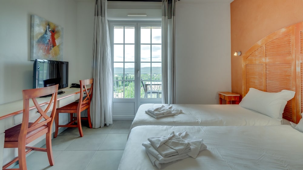 Double Room with Balcony photo 3