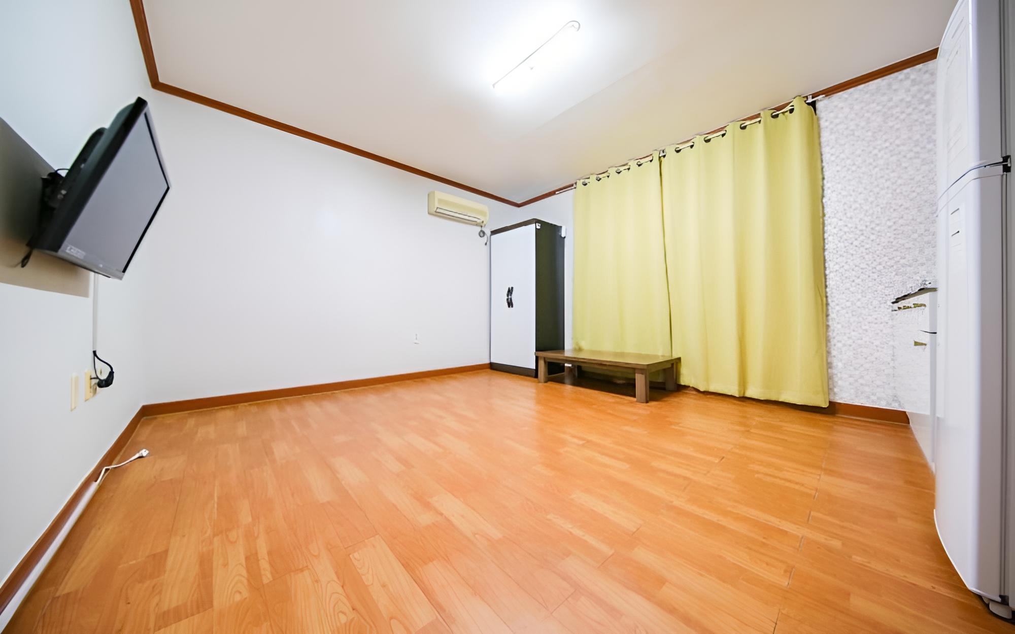 Room (Room 205) photo 3
