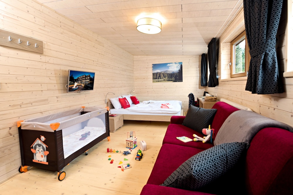 Executive Room (with sofa bed) photo 2