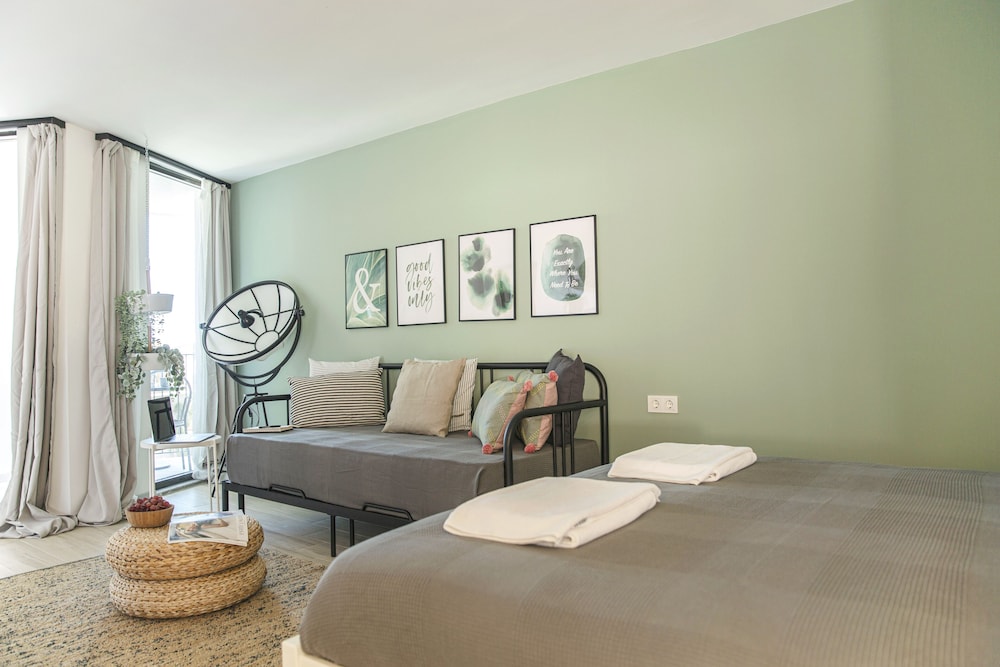 Double Room, 1 Queen Bed with Sofa bed - Photo 6