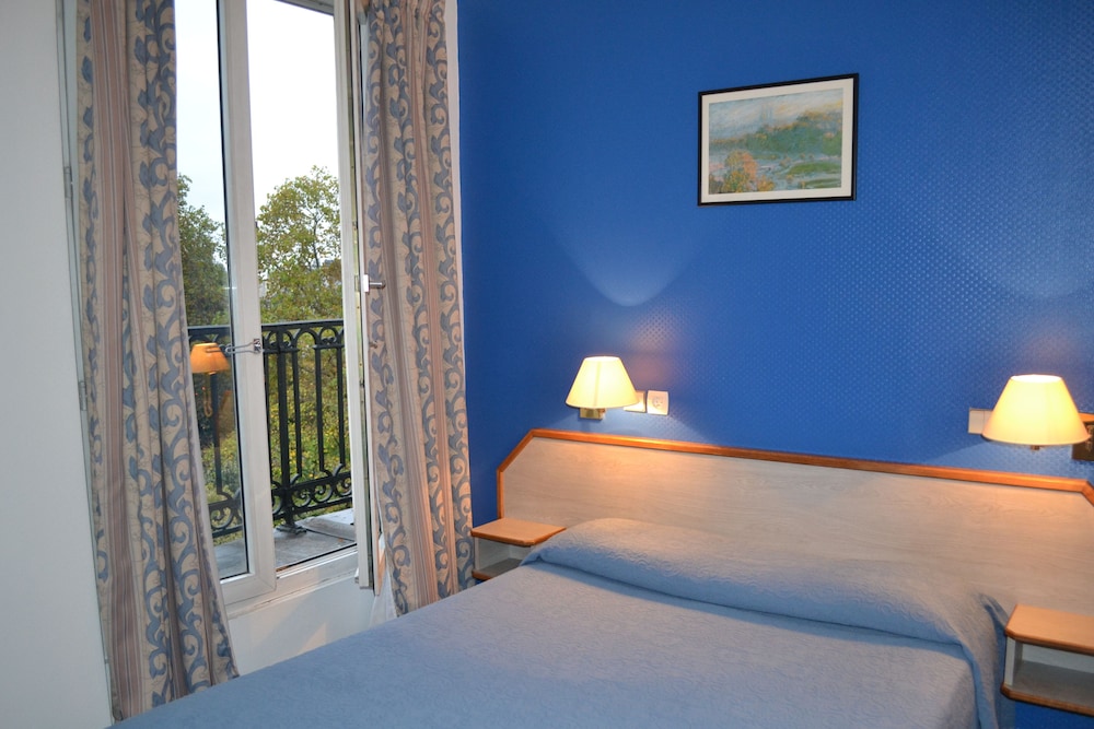 Standard Double Room photo 2