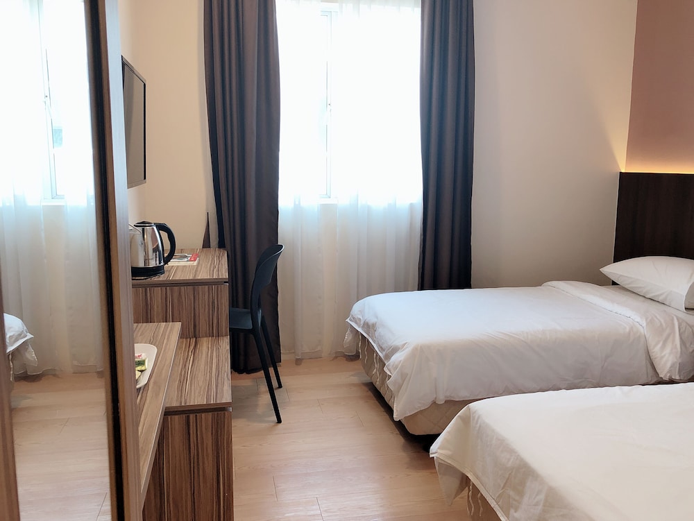 Business Twin Room photo 3