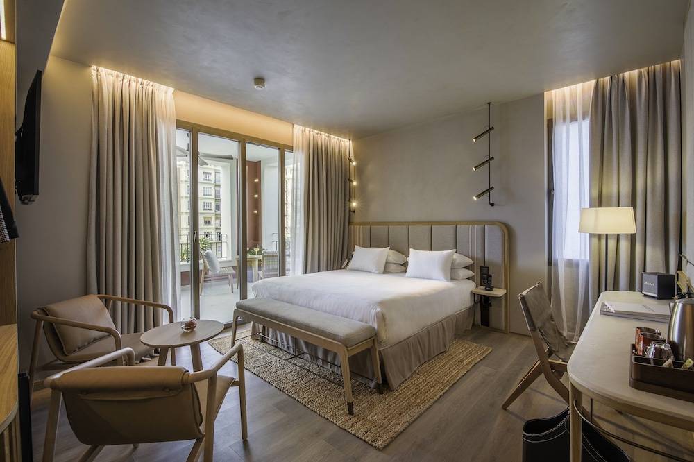 Premium Double Room Single Use (TERRACE)