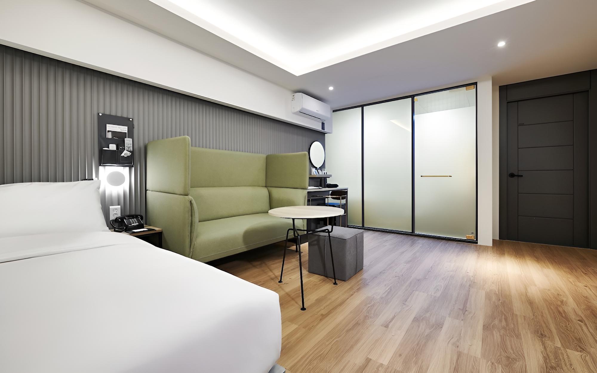 Room (VIP Movie (Netflix viewing double bed) photo 1