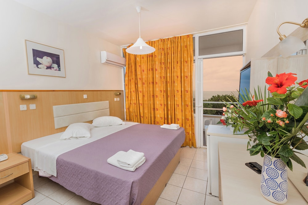 Standard Room, Sea View - Photo 3