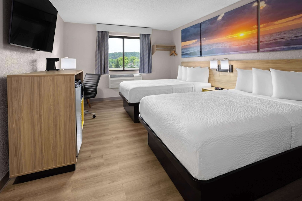 Double Room, 2 Double Beds - Photo 1