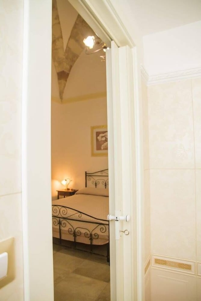 Classic Quadruple Room, Non Smoking photo 3