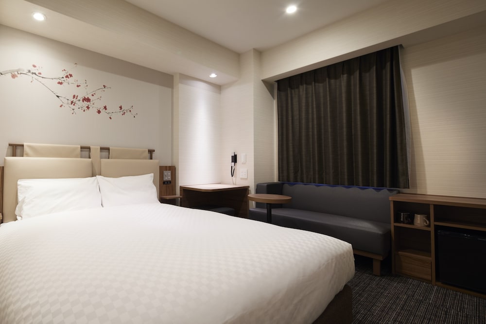 Double Room, Non Smoking - Photo 3