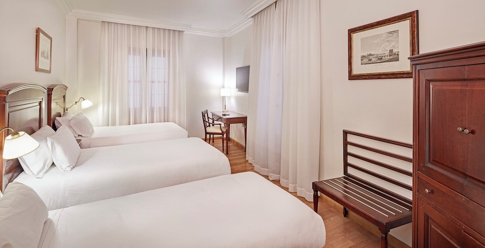 Classic Triple Room