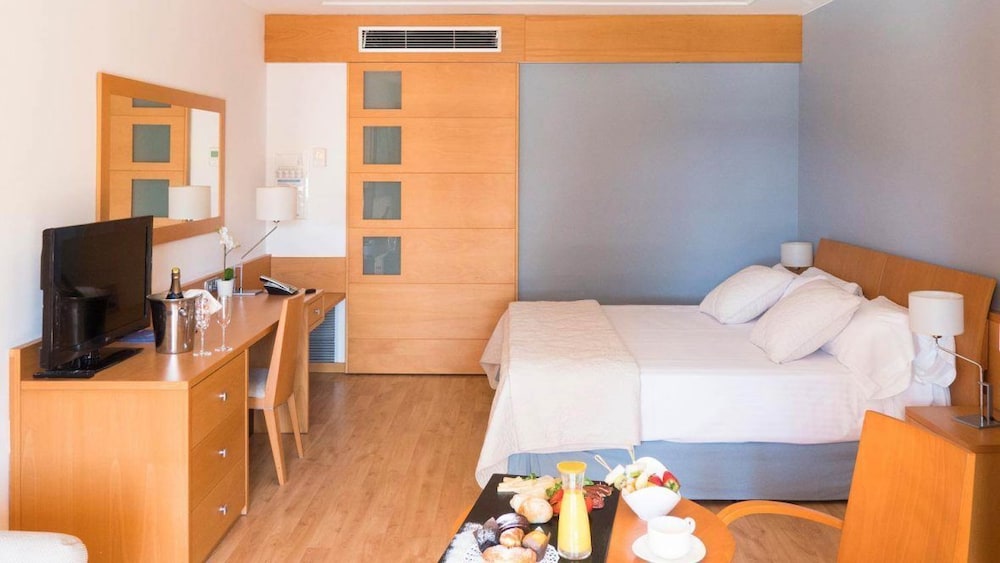 Triple Room (3 adults) photo 3