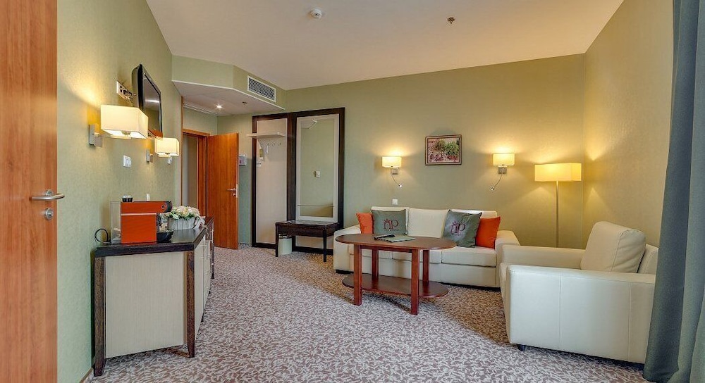 Suite, 1 King Bed