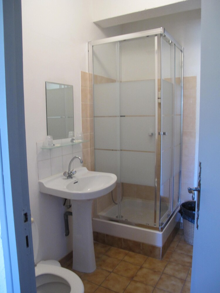 Classic Double Room, Ensuite (2) photo 2