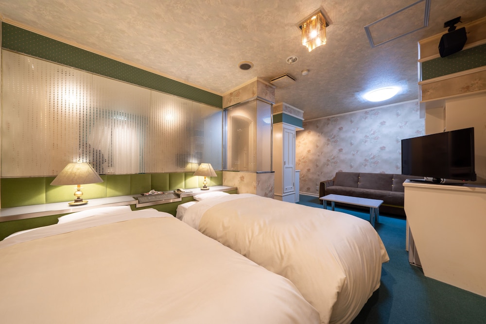 Standard Twin Room, Smoking photo 3