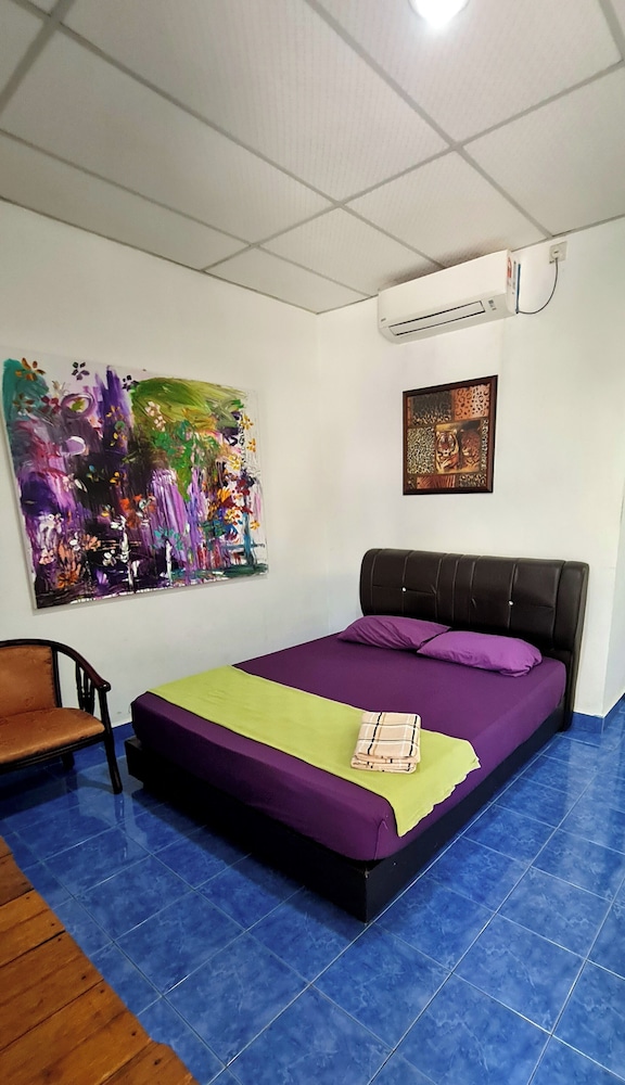 Standard AirCon Room photo 1