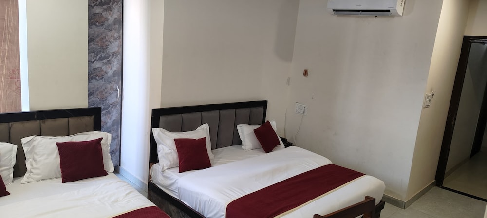 Family Quadruple Room