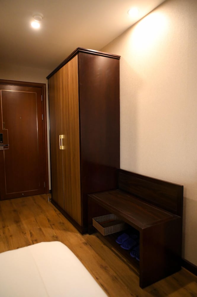 Executive Twin Room - Photo 2