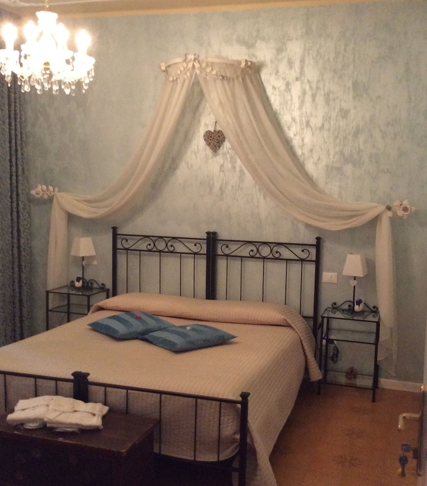 Standard Double Room, Garden View (External Private Bathroom) photo 2