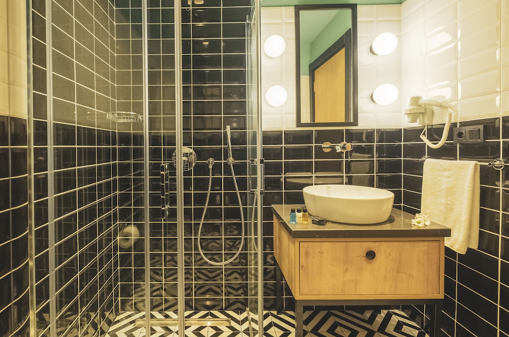 Standard Room - Photo 14