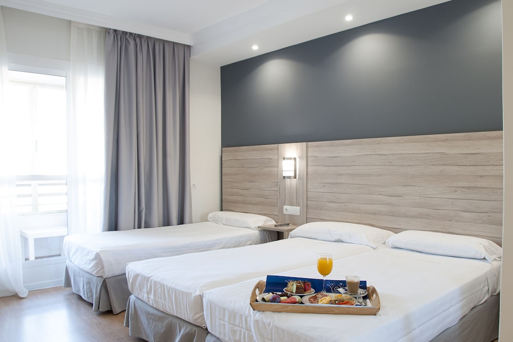 Habitación Triple Familiar (3 Adultos)