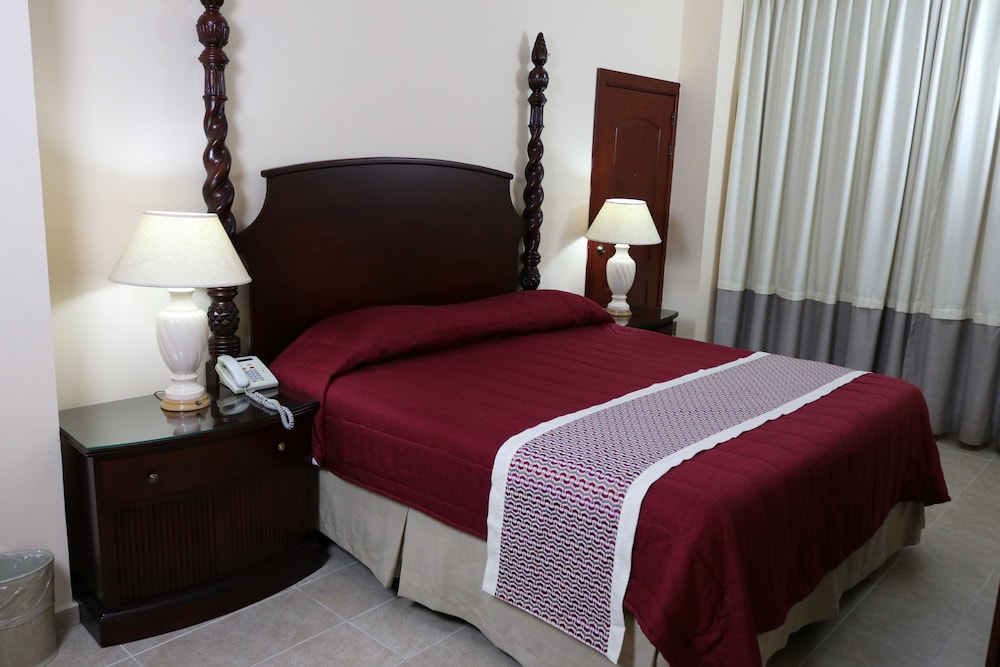 Luxury King Room - Photo 2