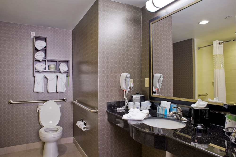 Suite, 2 Queen Beds, Accessible (Hearing) - Photo 5