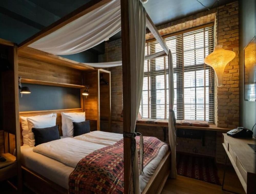 Standard Double Room, 1 Queen Bed, Non Smoking, Housekeeping
