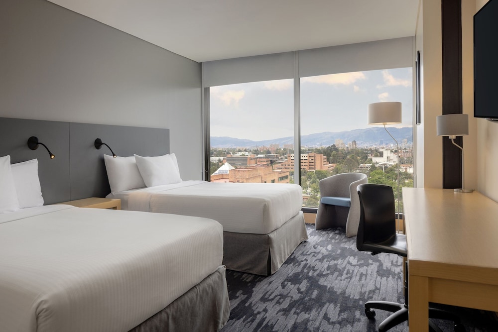 Room, 2 Double Beds - Photo 1