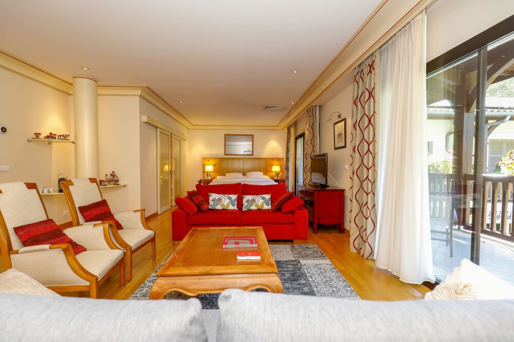 Executive Suite, Non Smoking, Park View photo 2