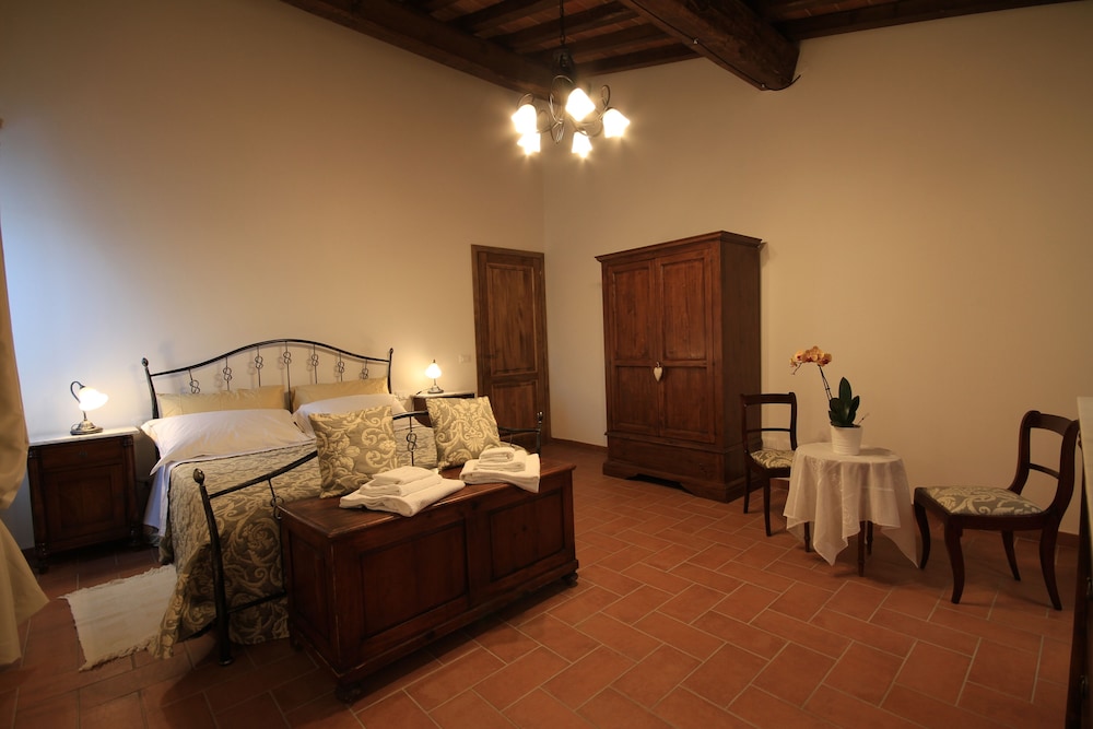 Family Apartment, 2 Bedrooms, Vineyard View (Mandorlo) photo 3