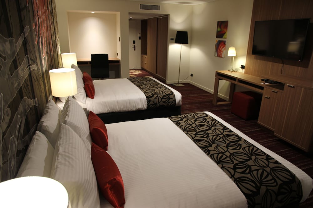 Superior Twin Room, 2 Queen Beds photo 2