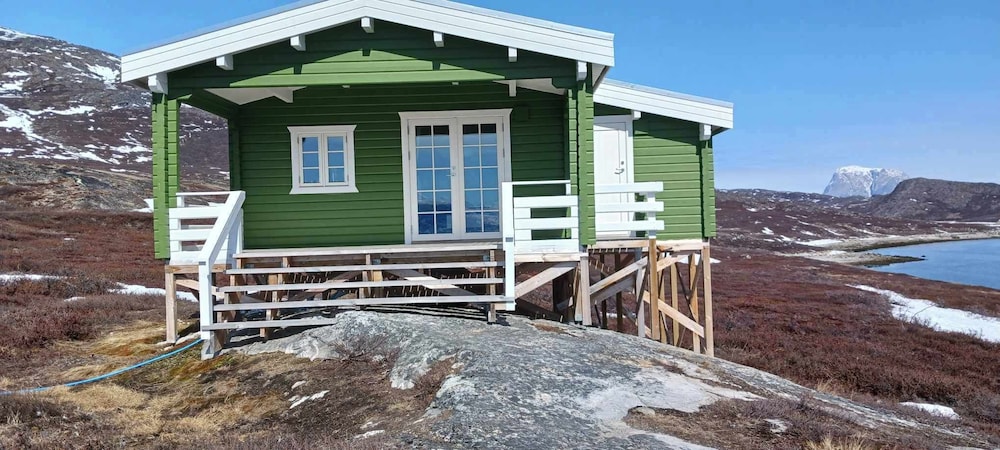 Green Cabin photo 1