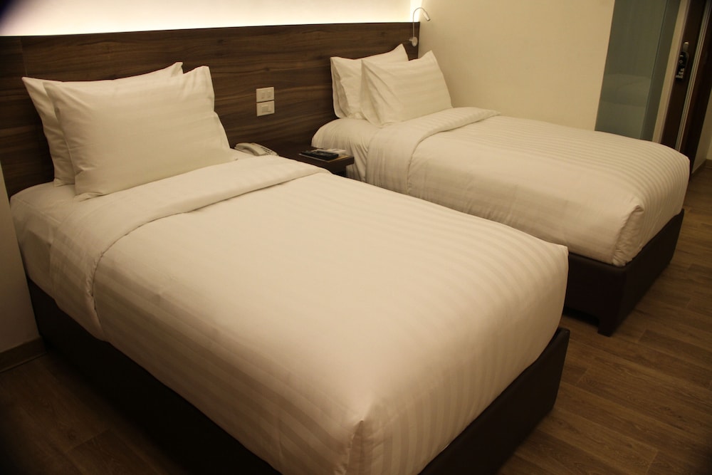 Superior Triple Room photo 2
